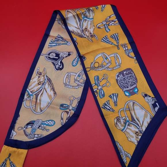 💞 Ribbon Scarf (Tied Scarf) - Picture 2 of 6